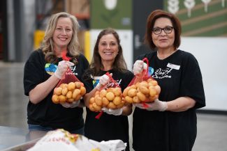 Sinclair employees volunteering.